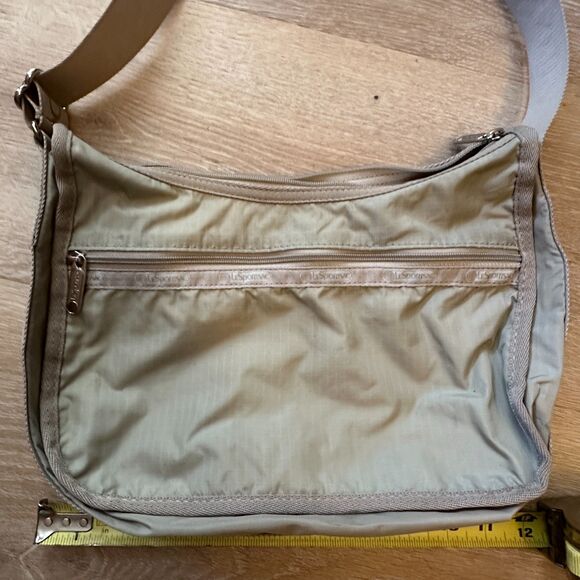 LeSportsac Beige Crossbody Shoulder Bag - Picture 7 of 10